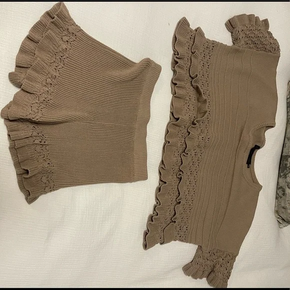 Knit Set - Picture 3 of 7